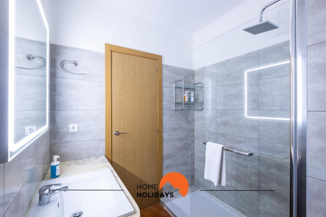 #065 Zulmira Flat By Holidays Apartment *